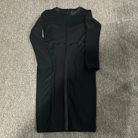 Black Kardashian size medium dress - Picture 3 of 5